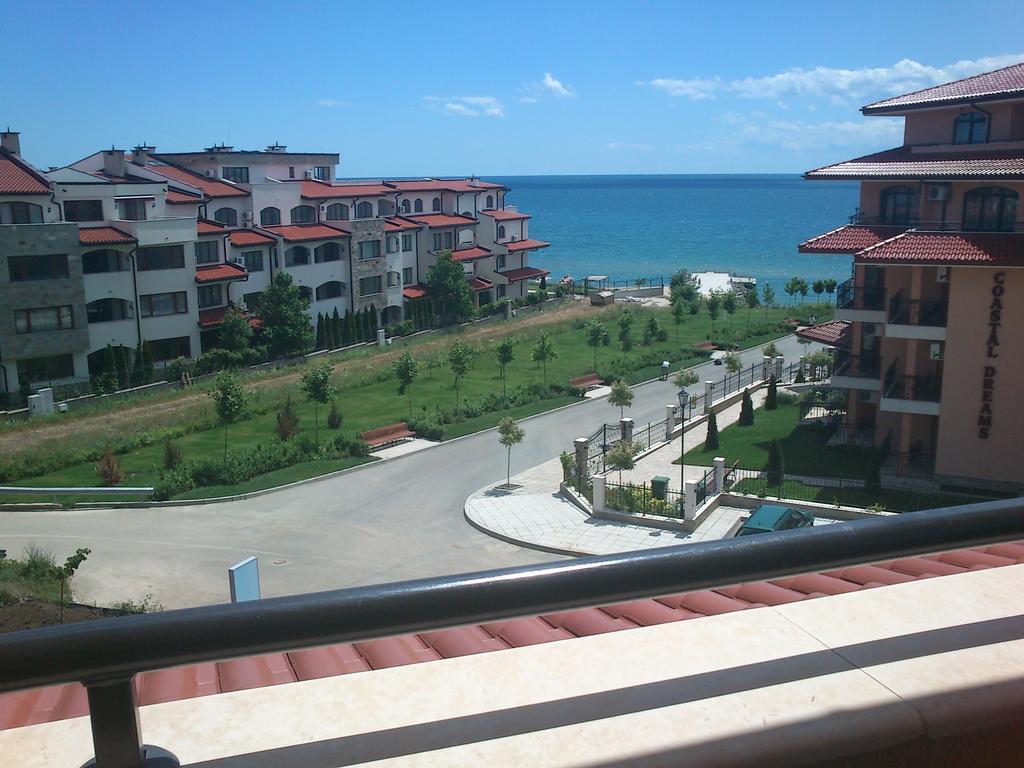 Menada Sky Dreams Apartments Sveti Vlas Exterior photo